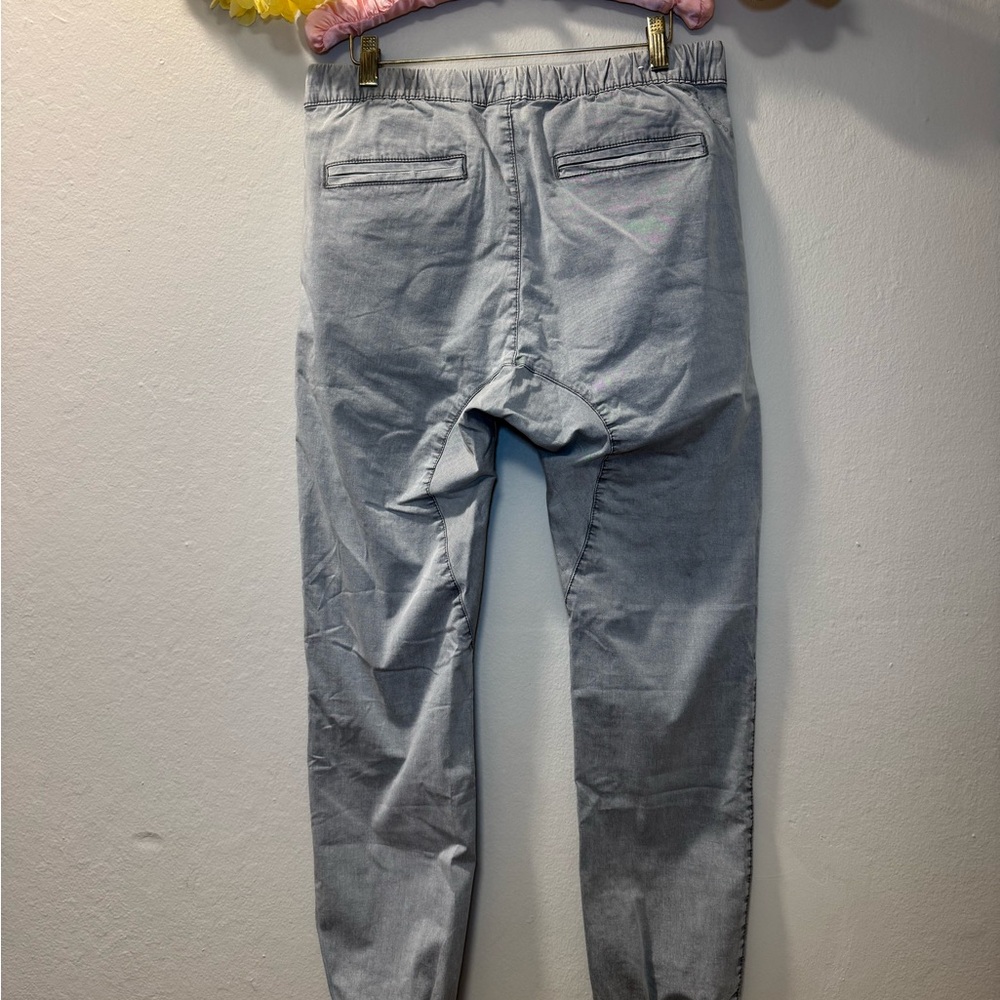 Light Gray Men's Jogger Sweatpants - Casual Drawstring Joggers - Picture 6 of 8